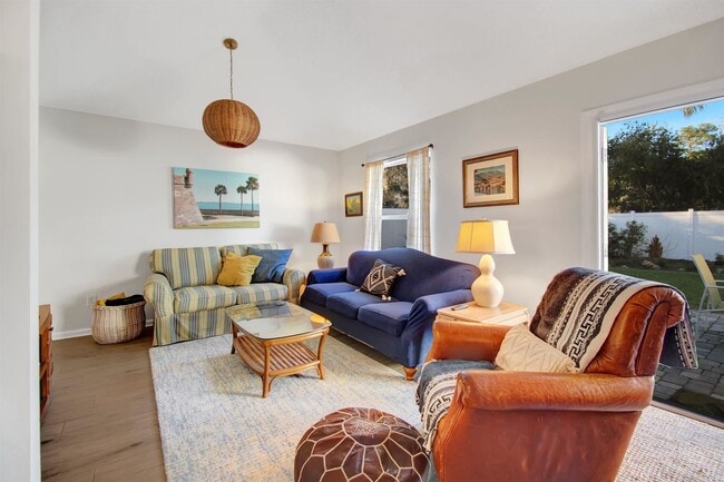 Building Photo - 880 Oak Arbor Cir