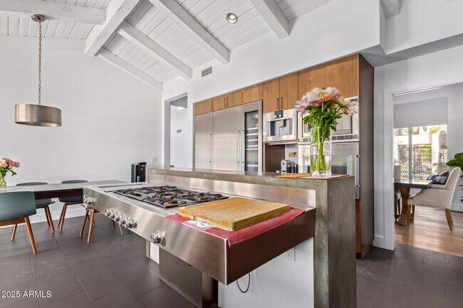 Building Photo - 9128 N 55th St