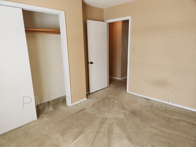 Building Photo - 6702 Everhart Rd