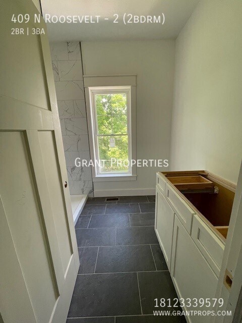 Building Photo - 409.2 2bdrm