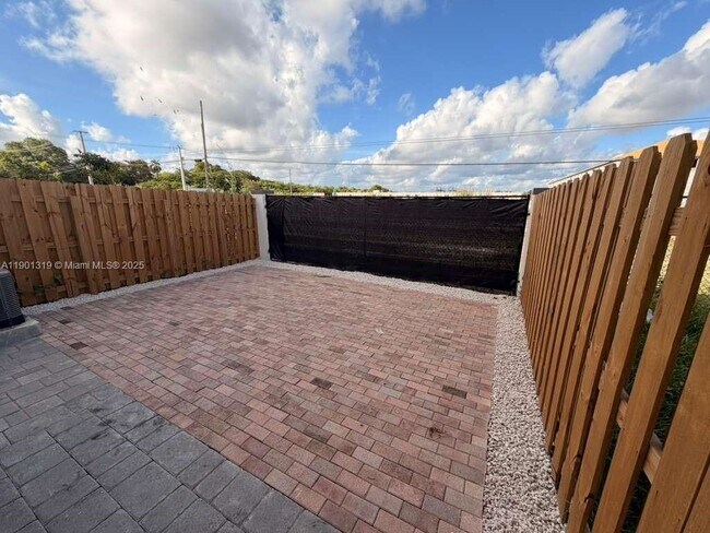 Building Photo - 19113 SW 344th Ter