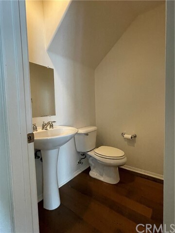 Building Photo - 1757 E Flora St