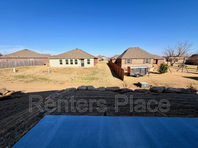 Building Photo - 1112 Raven Dr