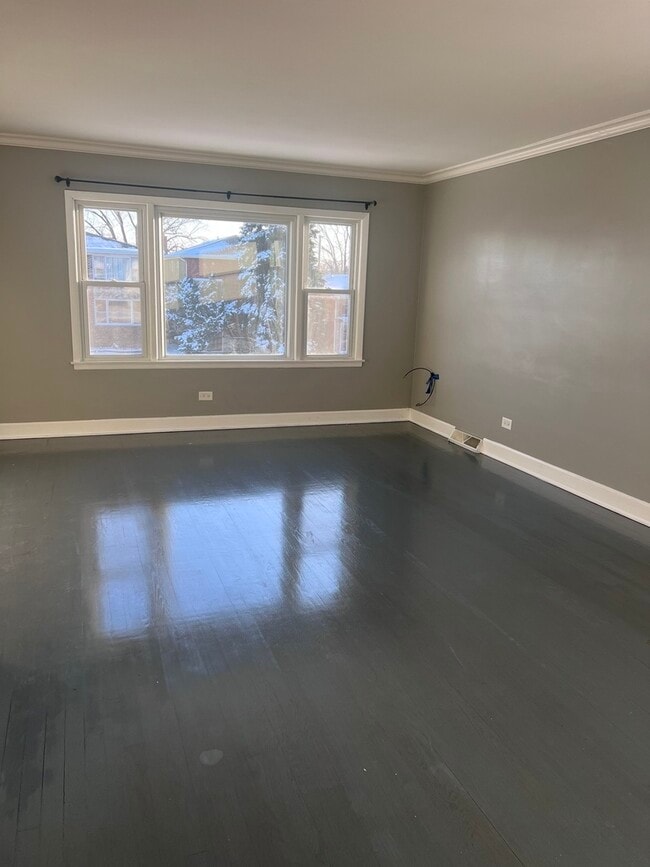 Building Photo - 664 Sibley Blvd