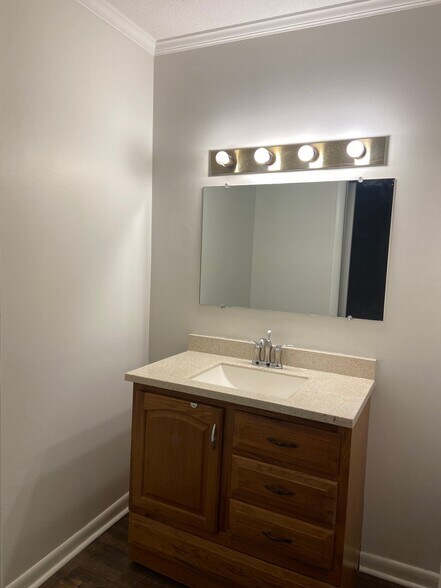 Building Photo - 2812 Georgetown Dr