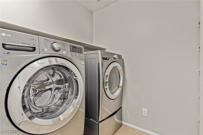 Building Photo - 6714 Boom Town Dr