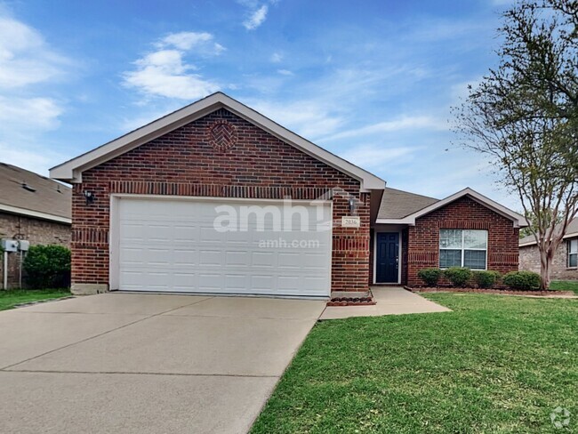 Building Photo - 2036 Club Oak Dr