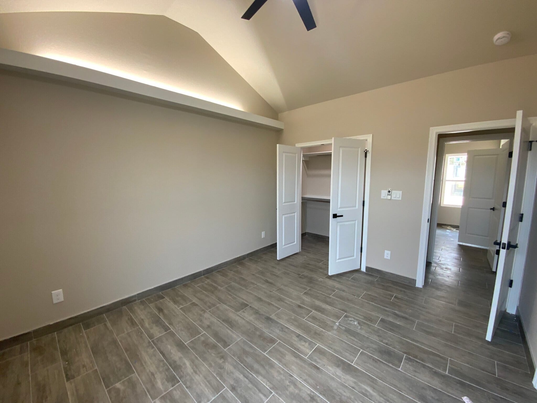Building Photo - 508 Hope Dr
