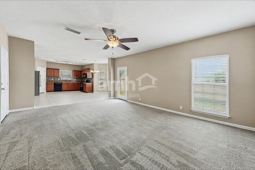 Building Photo - 620 Buck Cherry Way