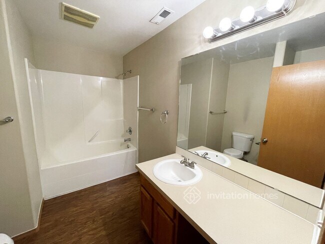 Building Photo - 8103 147th St E