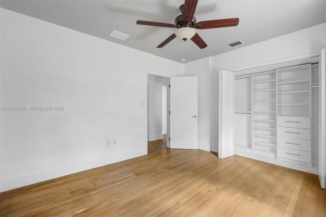 Building Photo - 438 Mendoza Ave