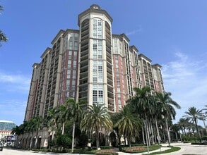 Building Photo - 550 Okeechobee Blvd