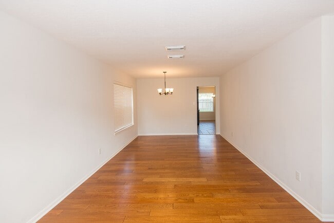 Building Photo - 2207 Ames St