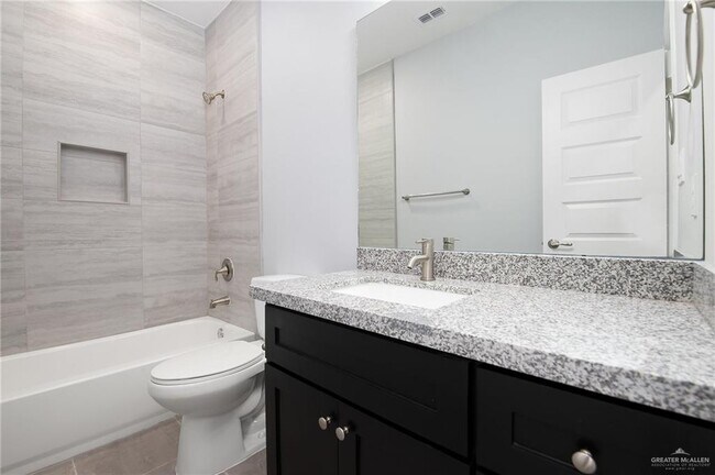 Building Photo - 2228 N Vly Cir
