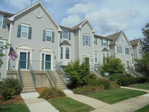 Building Photo - 1847 Grandview Pl