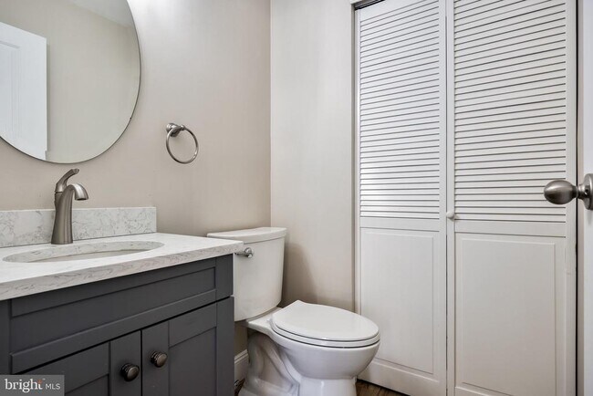 Building Photo - 101 Camber Ln