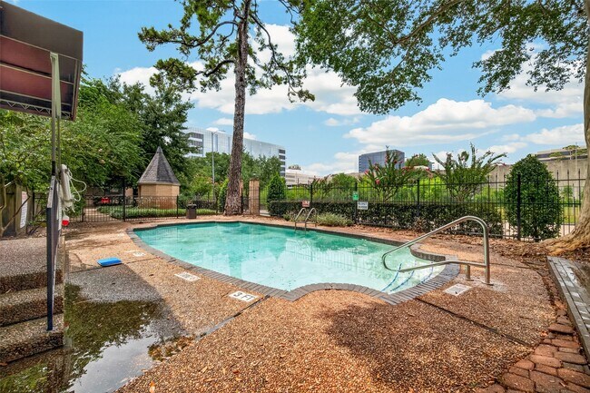 Building Photo - 4515 Briar Hollow Pl