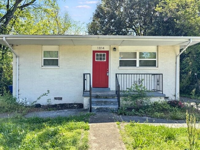 Primary Photo - Charming 4-Bedroom Home with Fenced Yard a...