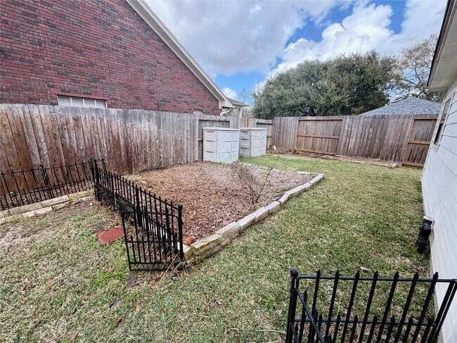 Building Photo - 3214 Explorer Cove