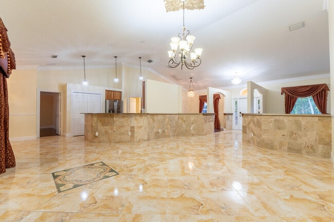 Building Photo - 2853 SE Melaleuca Blvd