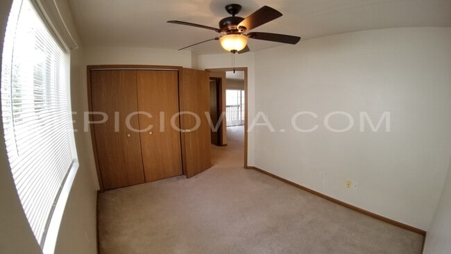 Building Photo - 6430 Creekside Dr NE