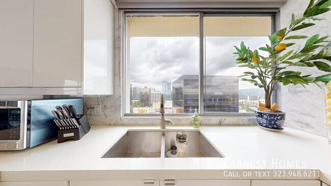 Building Photo - 2160 Century Park E