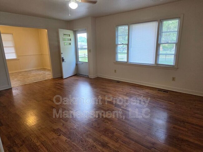 Building Photo - 5313 Bayleaf Dr