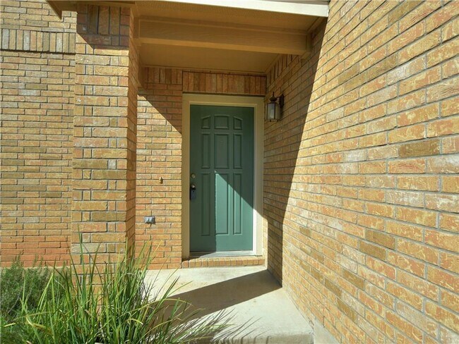 Building Photo - 11716 Alexs Ln
