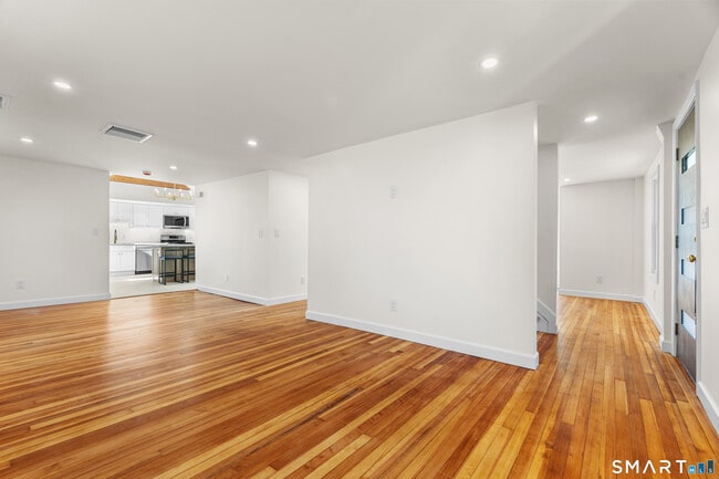 Building Photo - 152 Partrick Ave