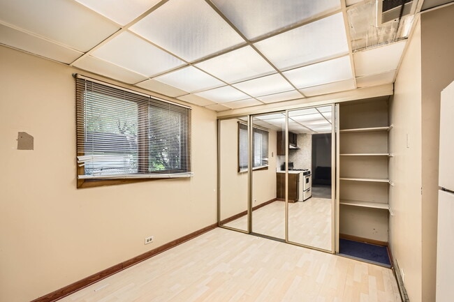 Building Photo - 12026 S Kildare Ave