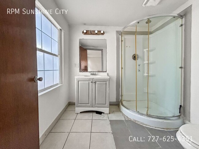 Building Photo - 3105 N 75th St