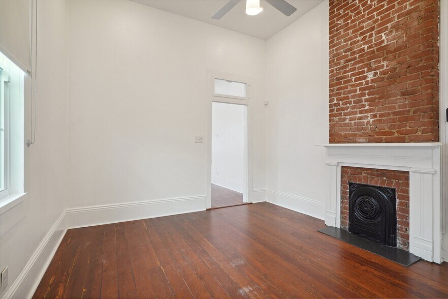 Building Photo - 3980 Annunciation St