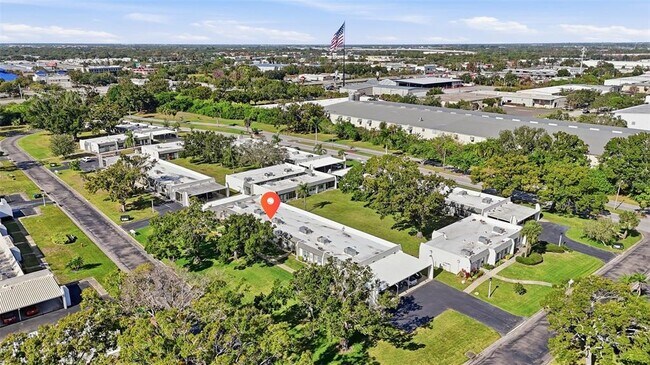 Building Photo - 4651 Lake Villa Dr