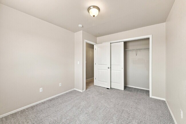 Building Photo - $1,895.95- 3-bed, 2.5-bath townhome in Colorado Springs!