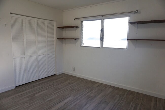 Building Photo - Kaneohe - Waterfront 3 bedroom, 1 bathroom...