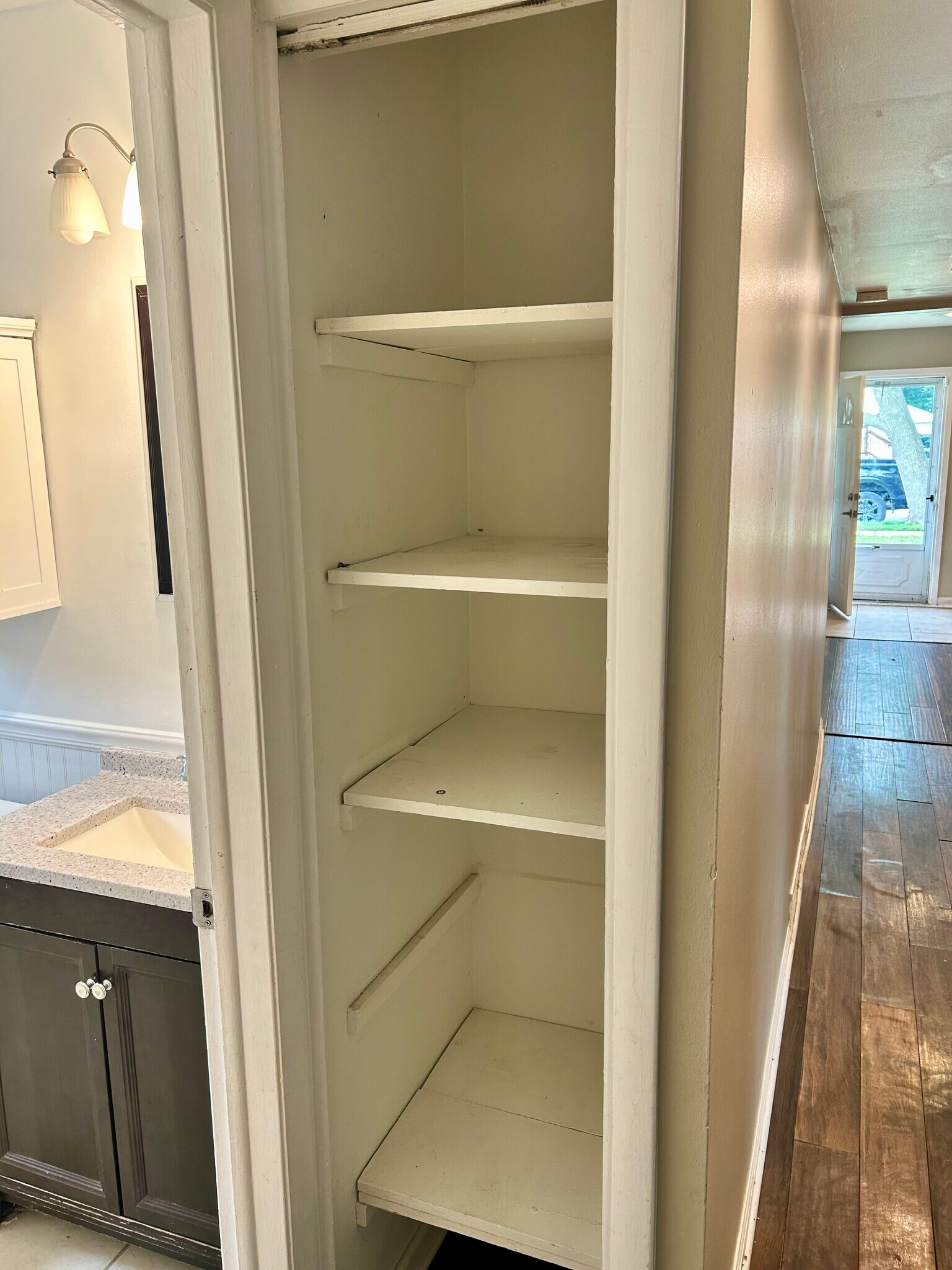 Building Photo - 8111 Timken Ave