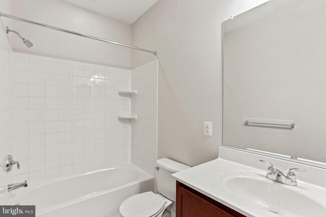 Building Photo - 5807 Duncan Dr