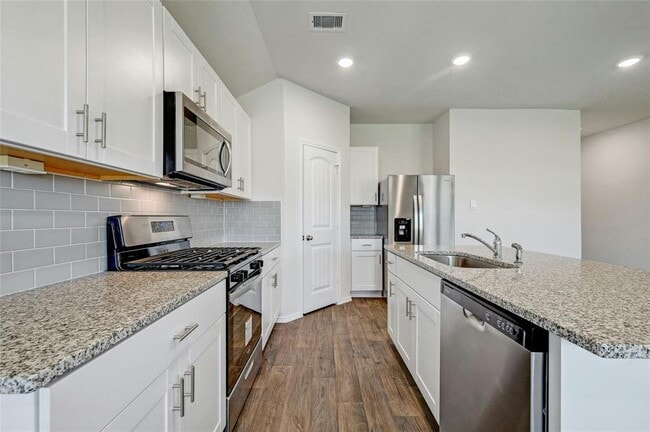 Building Photo - 1711 Windsor Blvd