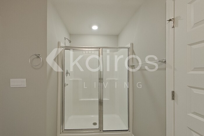 Building Photo - 4820 Malay Cir