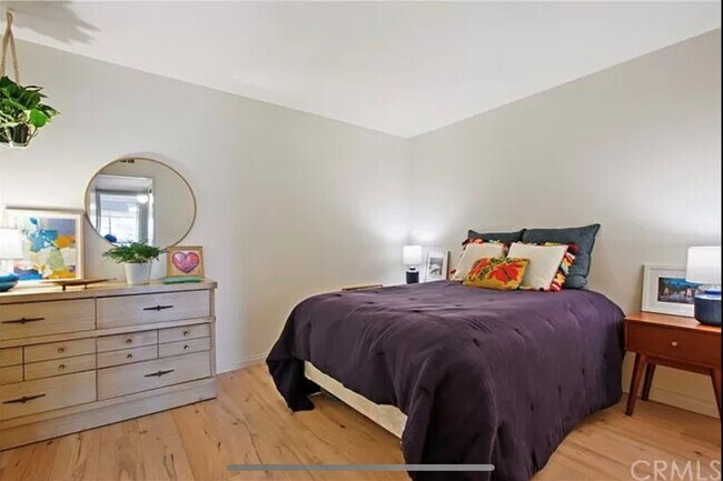 Open Bedroom - 2018 Griffith Park Blvd