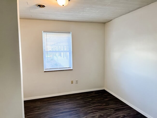 Building Photo - 3217 Niagara St