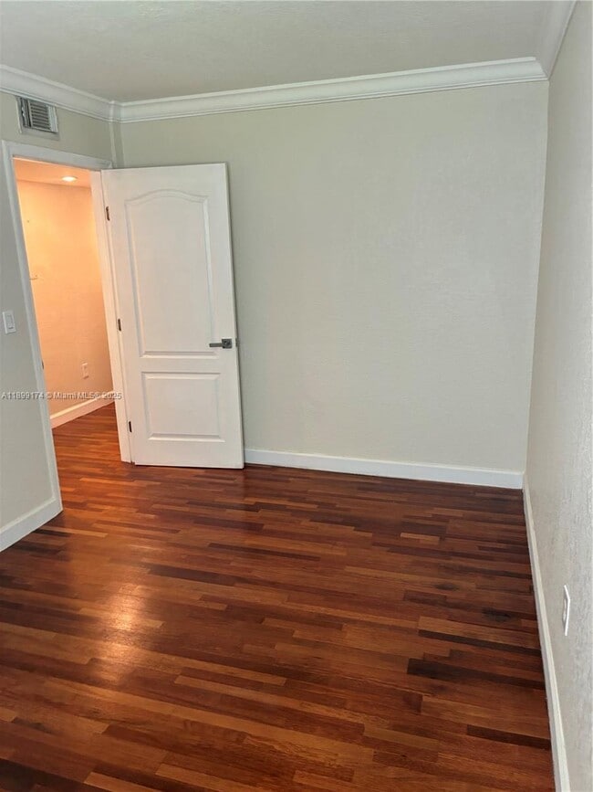 Building Photo - 10010 NW 9th St Cir