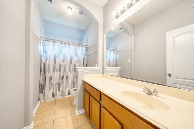 Building Photo - 4818 Seabird St