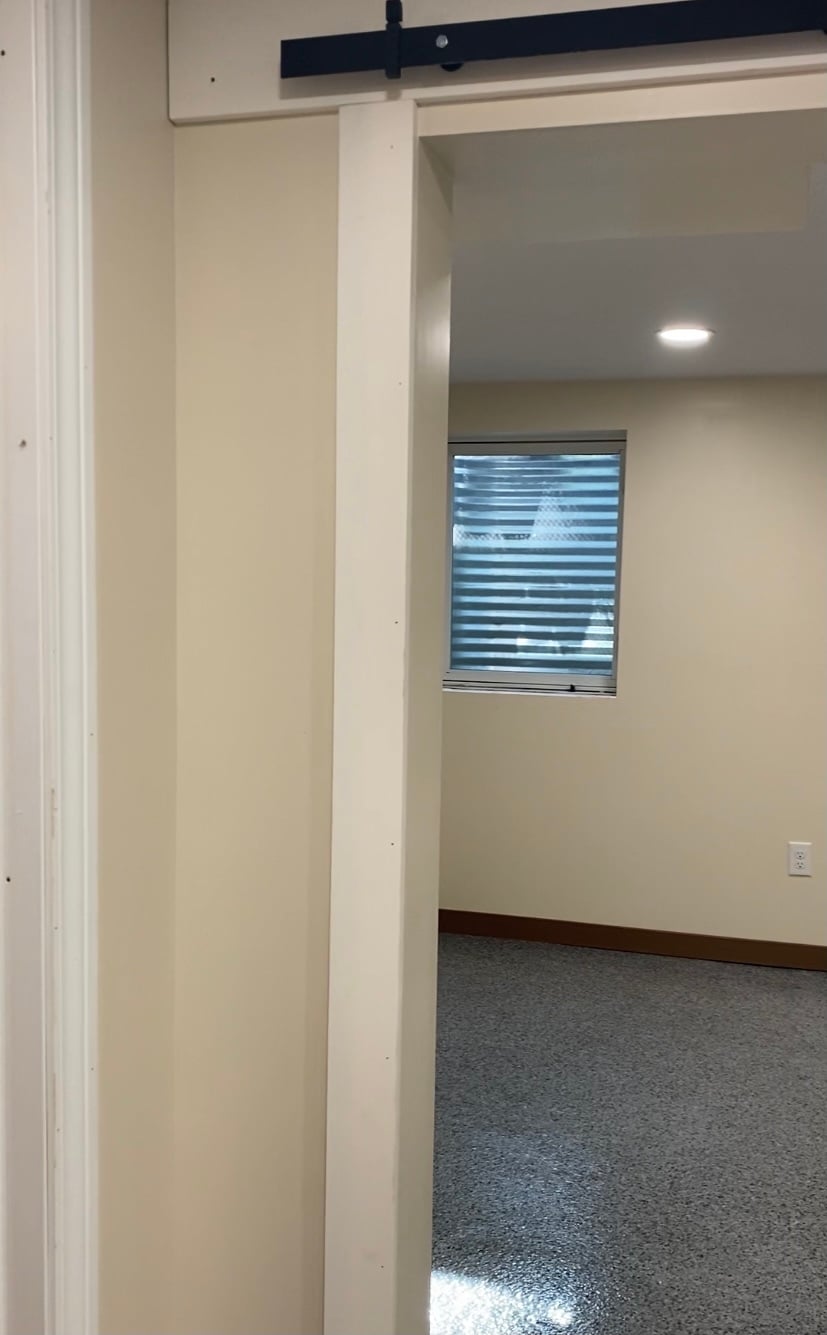 Building Photo - 105 Wapak St