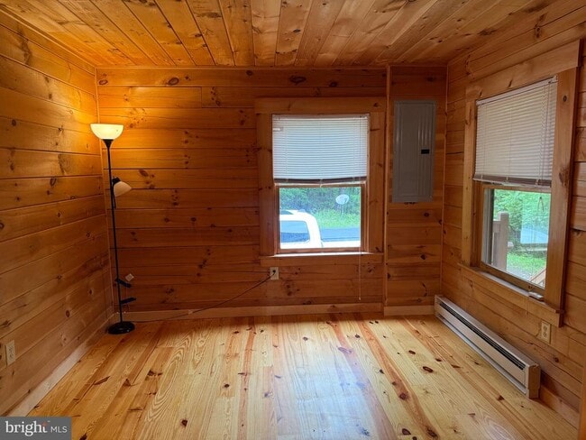 Building Photo - 158 Green Mountain Ln