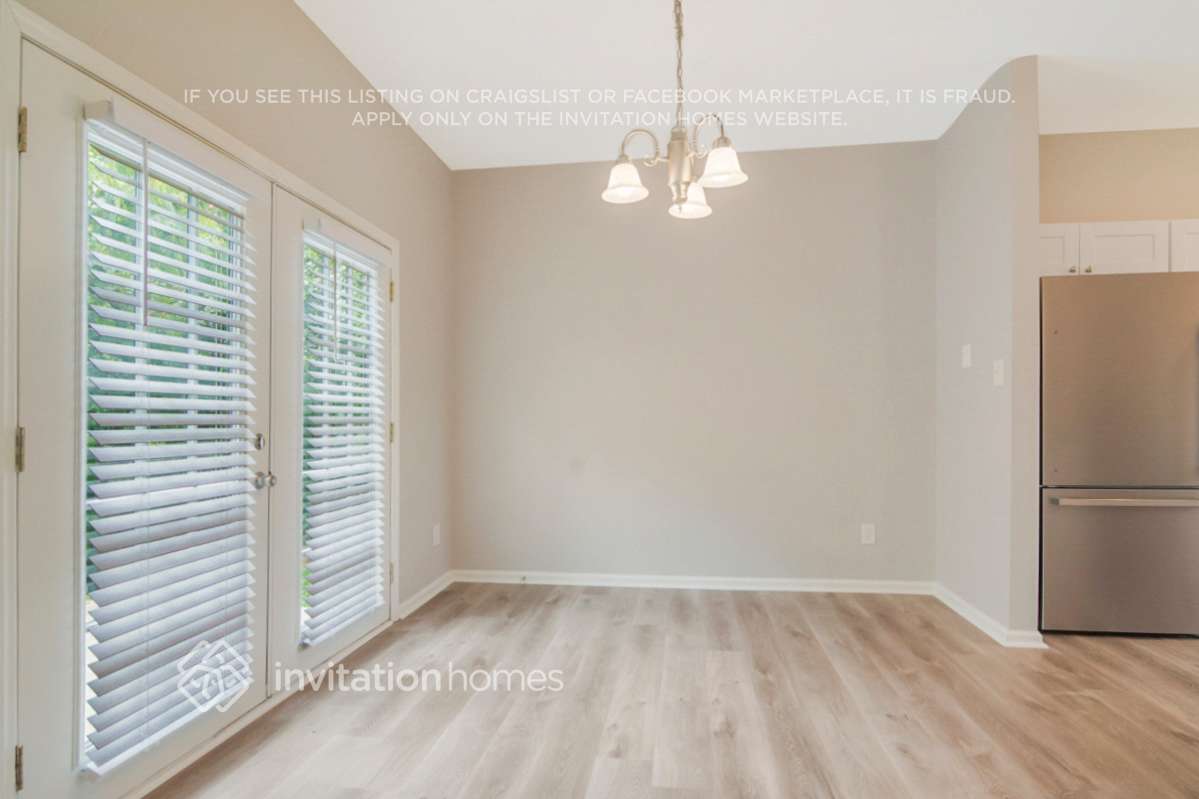 Building Photo - 2724 Golden Amber Ct