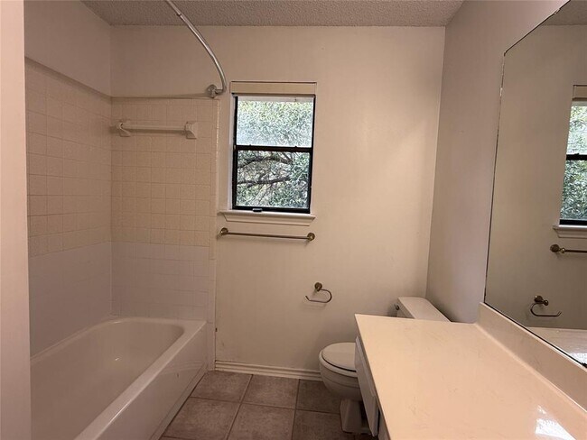 Building Photo - 2503 Autrey Dr