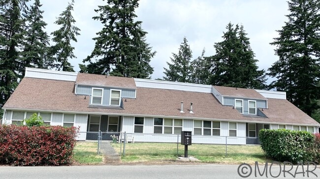 Building Photo - 7924 3rd Ave SE