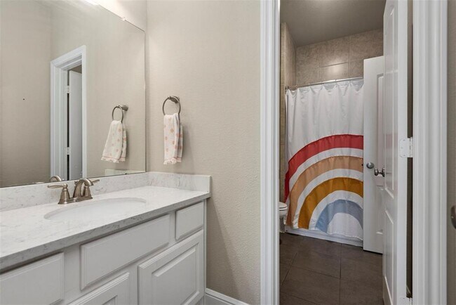 Building Photo - 13918 Oakdale Gln Trce