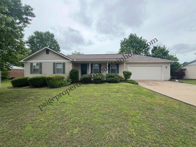 Building Photo - 313 Bomber Blvd